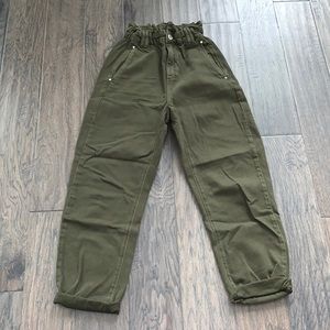 Super cute Zara high waist jean khaki pant for women